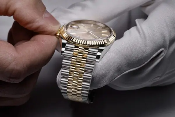 Explore Rolex Servicing - The Time Place