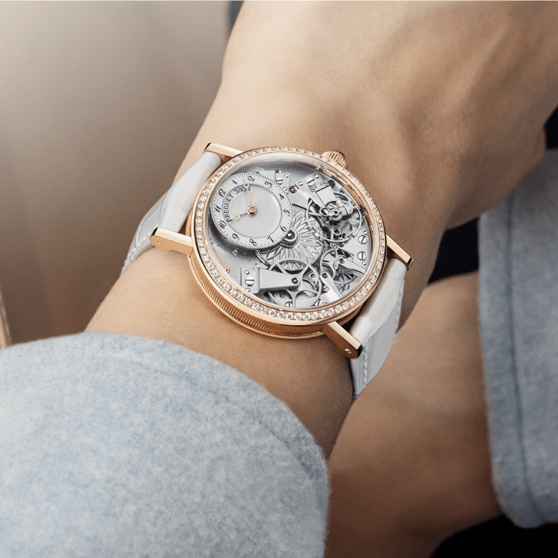 35_7038BR189V6D00D_lifestyle (1)