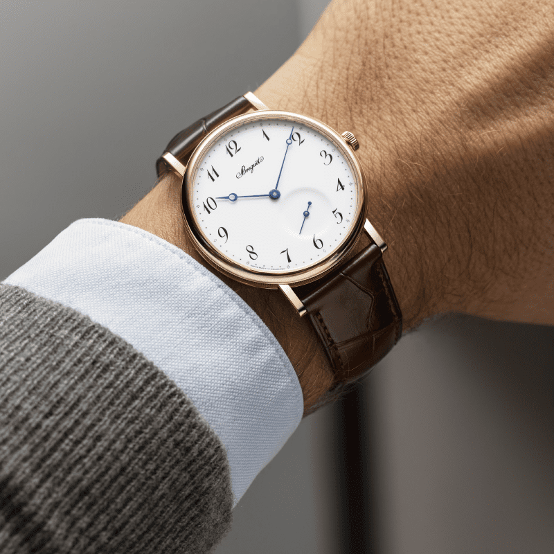 Classique 7147BR299WU_wristshot (1)
