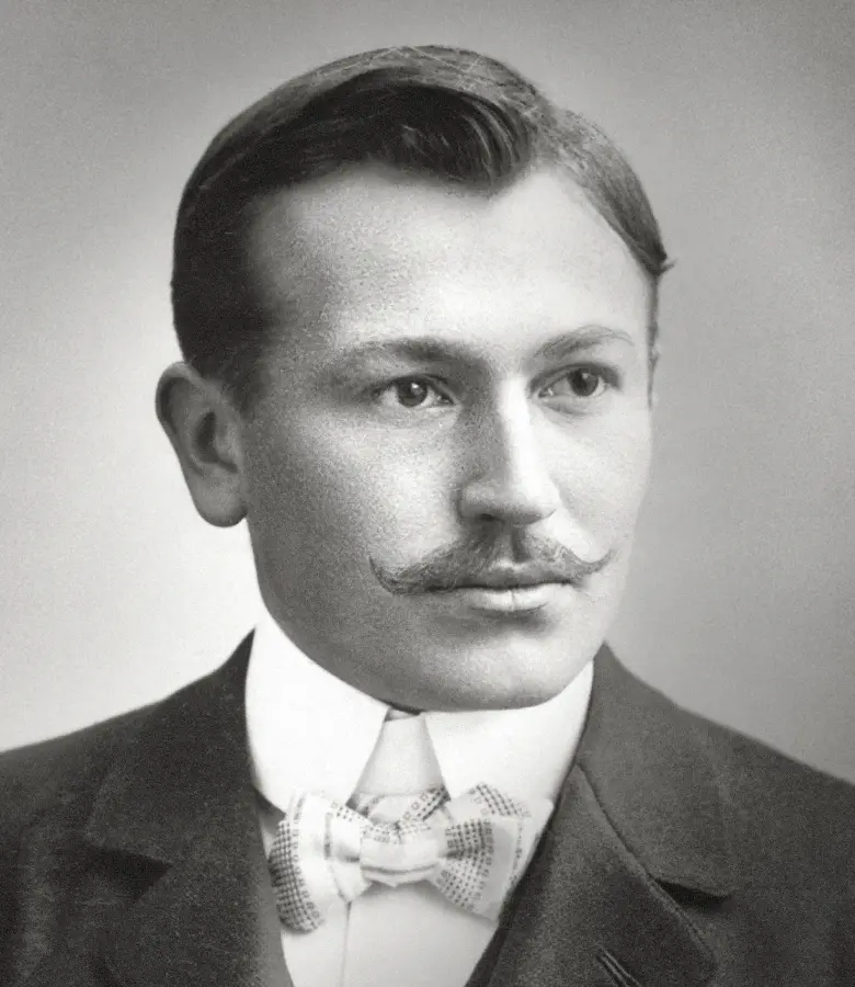 rolex-oyster-story-hans_wilsdorf_founder_of_rolex_r2_rvb-portrait