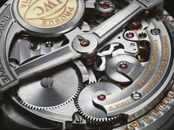 How to Properly Wind Your Manual Winding Watch
