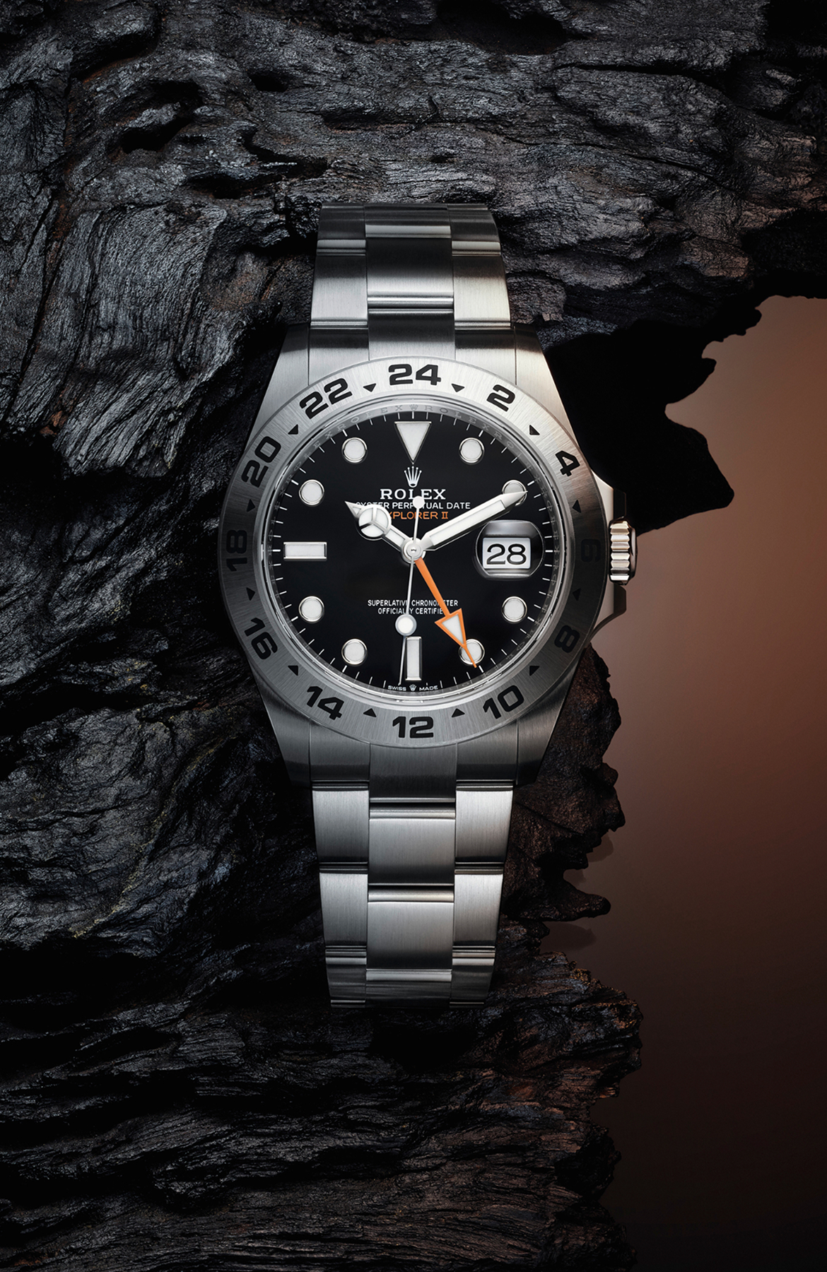 rolex-explorer-ii-beauty-shot-m226570-0002-portrait