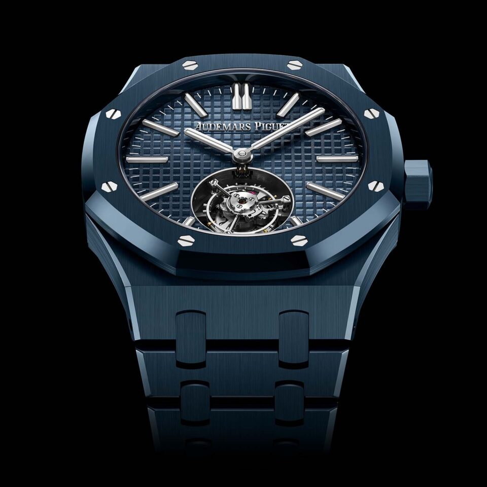 imgi_31_Audemars-Piguet-yal-Oak-Selfwinding-Flying-Tourbillon-Bleu-Nuit-Nuage-Ceramic-26730CD-4