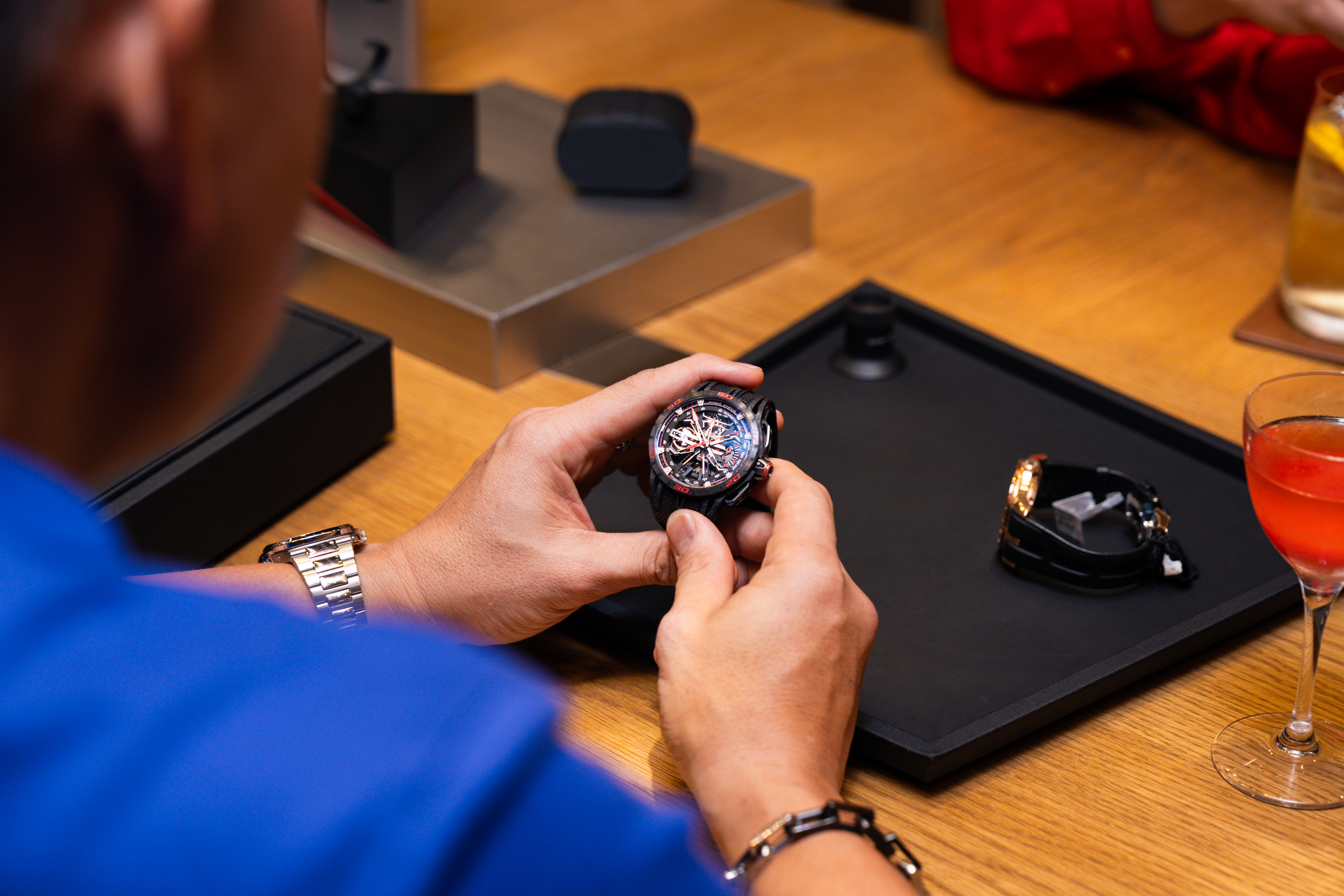 Roger Dubuis Excalibur Biretrograde Perpetual Calendar Hadir dalam Malam Eksklusif di Jakarta