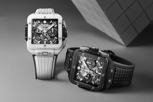 Square Bang Unico White Ceramic and black magic 42 mm lifestyle shot 0